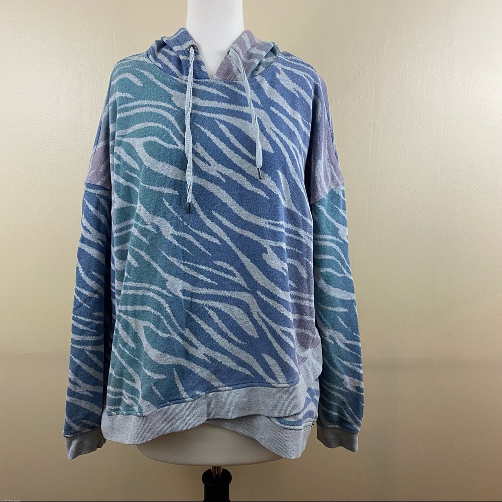 Women’s seven7 zebra print sweatshirt  gray, green, blue & purple, size XXL